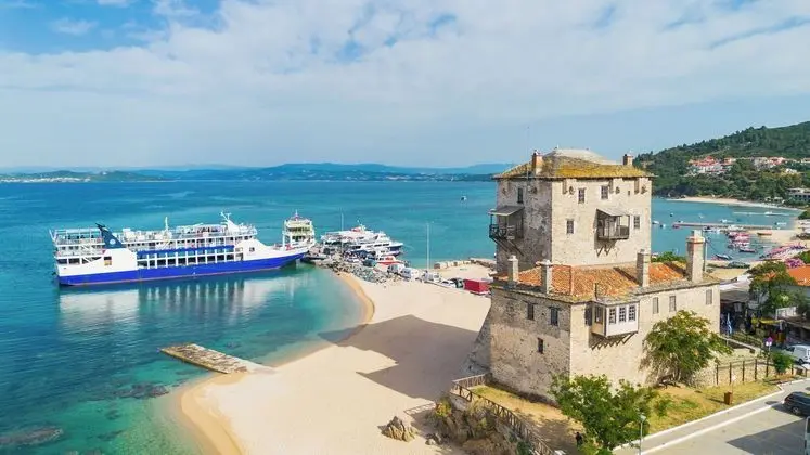 Athos Guest House Pansion - Plaj