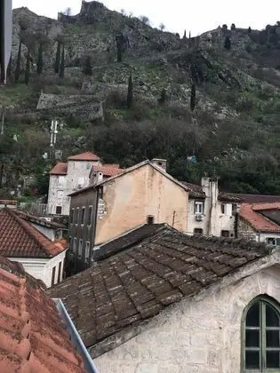 Athos Guesthouse - Dış Mekan