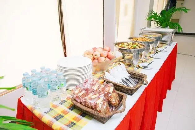 Ati-Atihan Festival Hotel - Yerinde Yemek