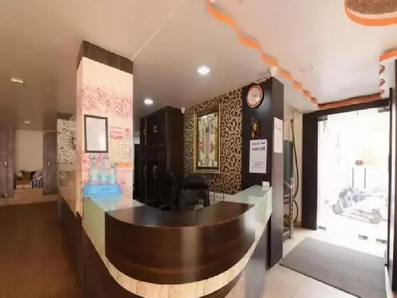 Hotel Atithi Bhawan by Sky Stays - Lobi