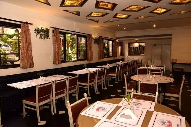 Hotel Atithi - Yerinde Yemek