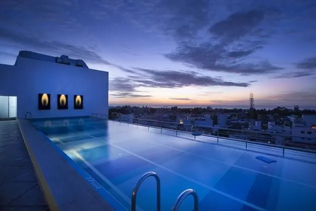 Hotel Atithi - Havuz