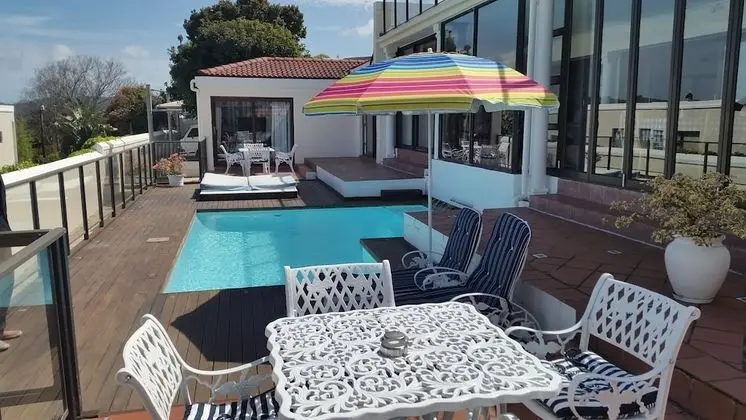 Atlantic Guest House - Havuz
