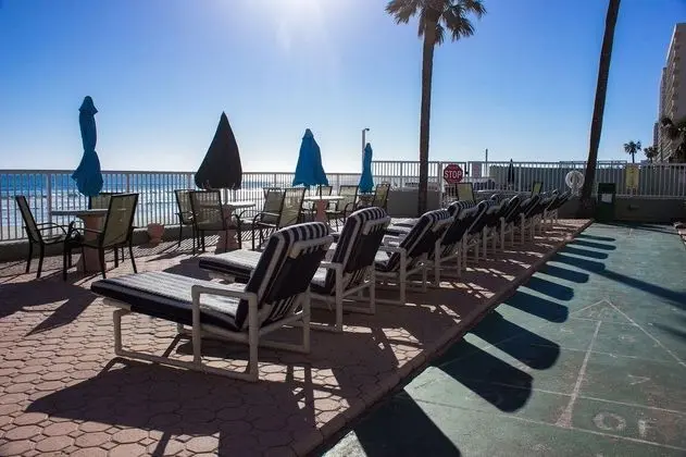 Atlantic Ocean Palm Inn