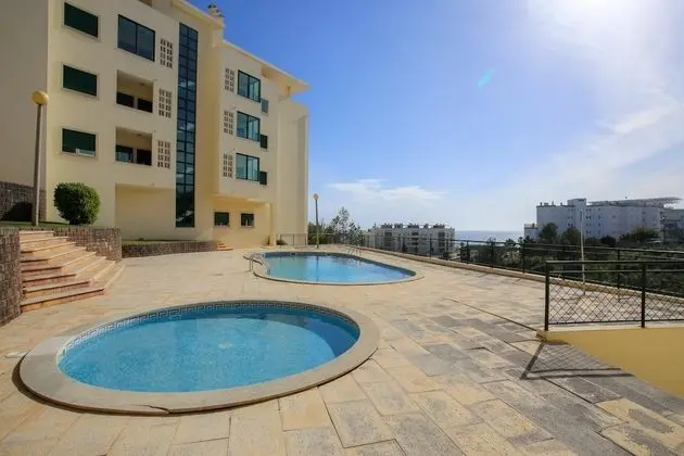 Atlantic Ocean Pool Apartment
