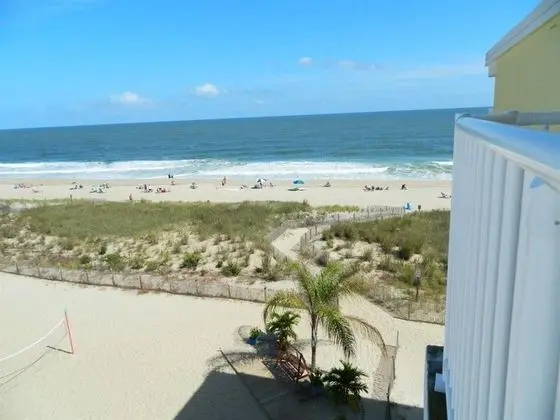 Atlantic OceanFront Inn
