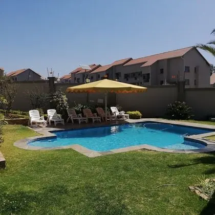 Atlantic Pearl Guest House - Havuz