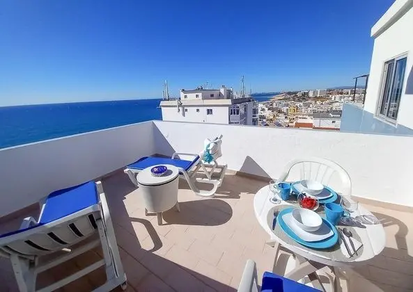 Atlantico 13- Terrace With Sunbeds Wifi Magnificent View to City and Sea