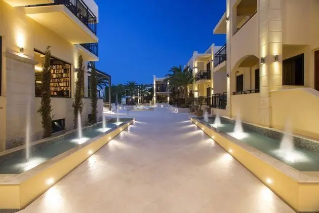 Atlantis Beach