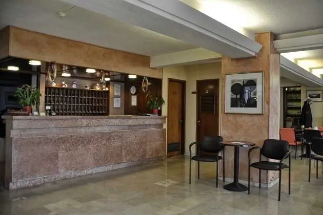 Atlantis Hotel - Lobi