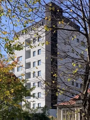 ATLAS APARTHOTEL