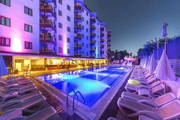 Atlas Beach Hotel - 8