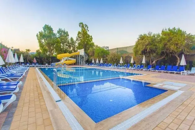 Atlas Beach Hotel - 11