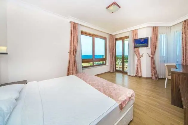 Atlas Beach Hotel - 3