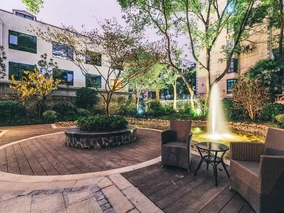 Atour Hotel Canal Hangzhou