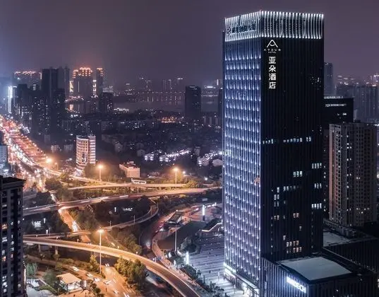 Atour Hotel Donghu Yuejiazui Wuhan - Dış Mekan