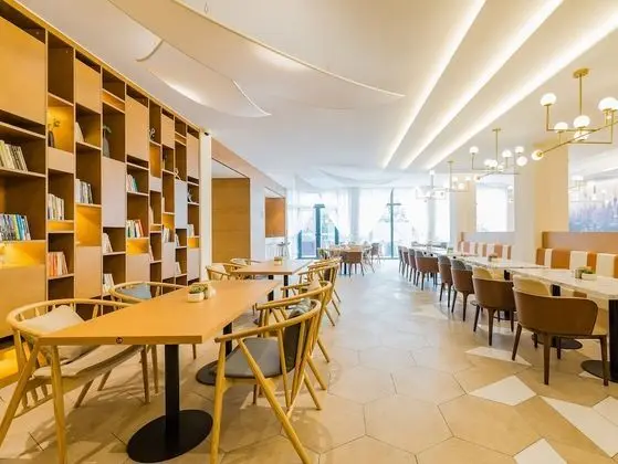 Atour Hotel Tangdao Bay Park West Coast Qingdao - Yerinde Yemek