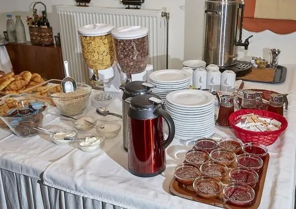 Atrapos Hotel - Yerinde Yemek