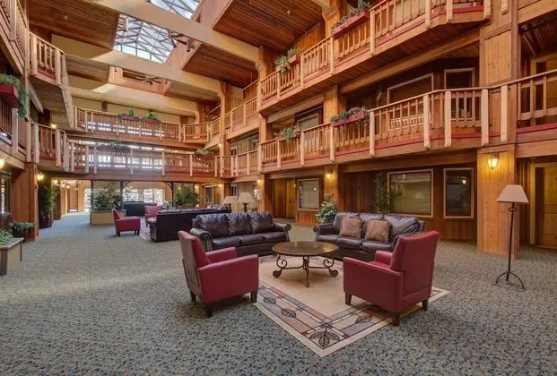Atrium 104 Downtown Condos with on-site Hot Tub - Lobi
