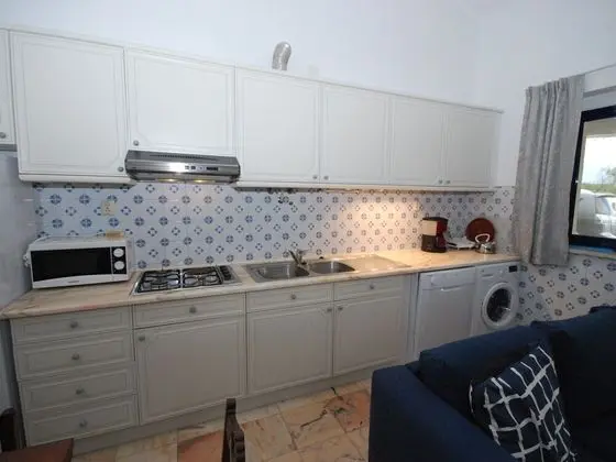 Attached Quaint Farmhouse in Montemor-o-novo With Swimming Pool - Mutfak