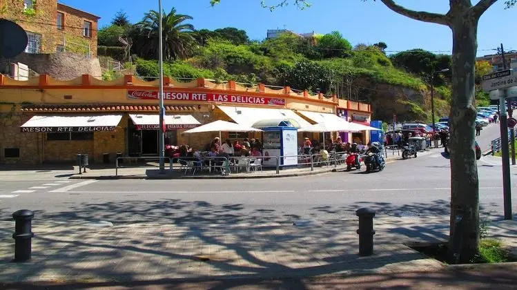 Attic Terrace BBQ, Airport-Barcelona, cerca Playas Castelldefels