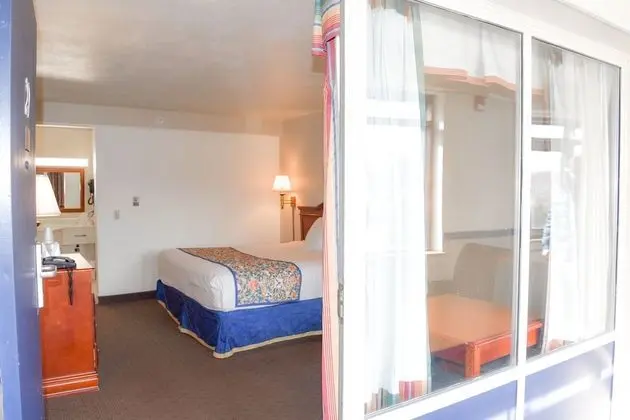 Attleboro Motor Inn - Oda