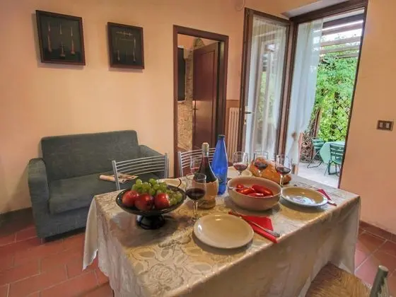 Attractive Apartment in Bettona With Swimming Pool - Yerinde Yemek
