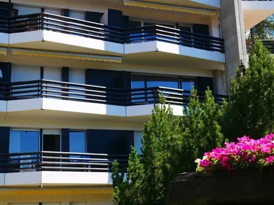 Attractive Apartment in Crans-montana With Sauna - Dış Mekan