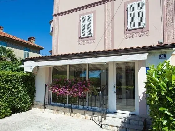 Attractive Apartment in Malinska near Sea - Dış Mekan