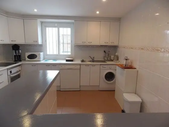 Attractive Apartment Near Puerto Banus - Mutfak