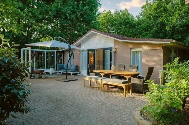 Attractive Bungalow in Ouddorp With Garden - Dış Mekan