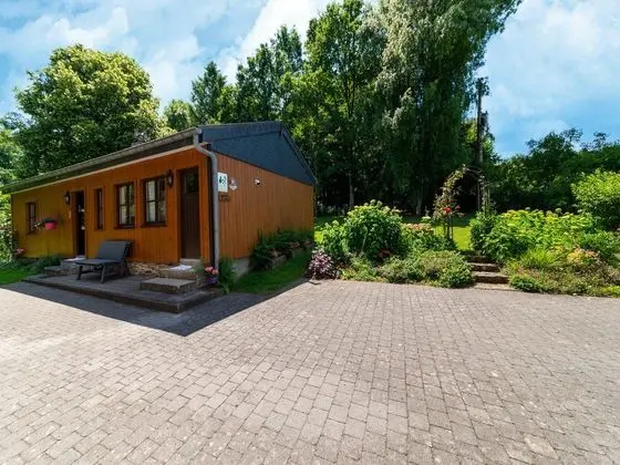 Attractive Chalet in Vielsalm With Large Garden - Dış Mekan