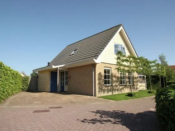 Attractive, Detached Holiday Home in Small-scale Holiday Park