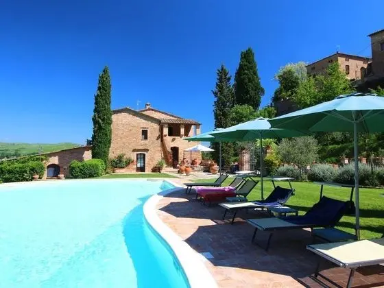 Attractive Farmhouse in Montalcino With Private Terrace