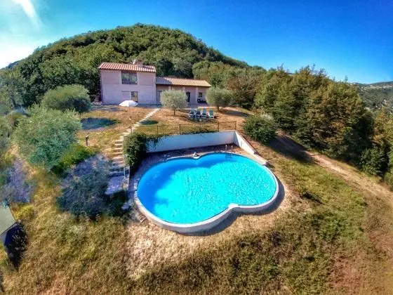 Attractive Holiday Home in Assisi With Swimming Pool