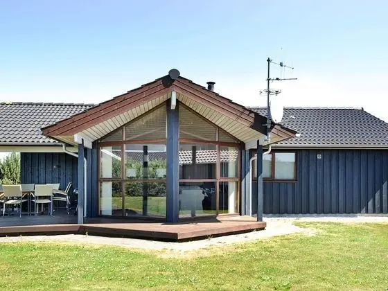 Attractive Holiday Home in Hemmet With Whirlpool