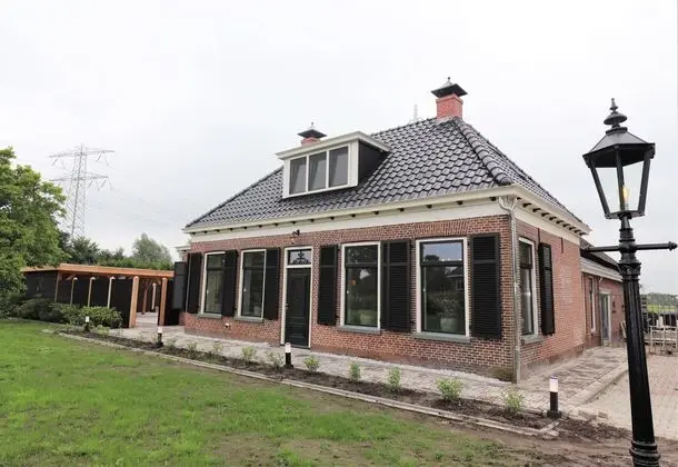 Attractive Holiday Home in Kootstertille With Bubble Bath - Öne Çıkan Resim