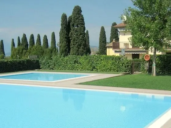 Attractive Holiday Home in Lazise With Shared Pool