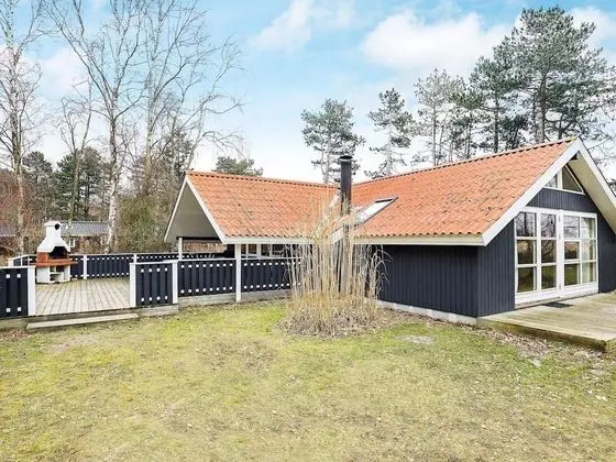 Attractive Holiday Home in Rødby With Roofed Terrace