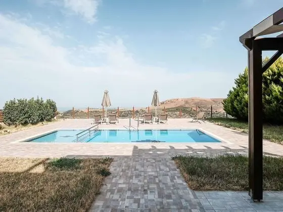 Attractive Villa in Latsimas With Garden and BBQ - Havuz