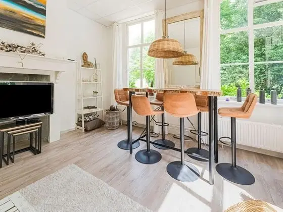 Attractive Mansion in Vaassen With Garden - Yerinde Yemek