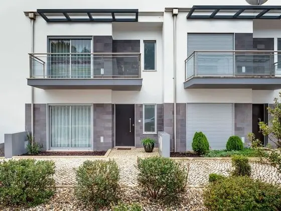 Attractive Villa in Salir Do Porto With Swimming Pool