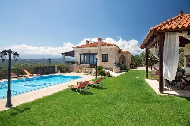 Attractive Villa in Tavronitis With Private Pool - Dış Mekan