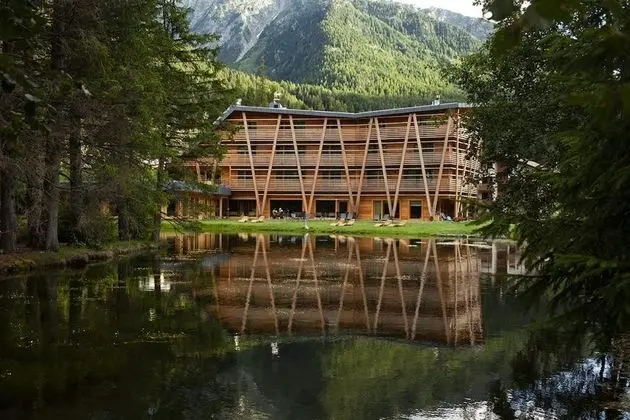 Au Charmant Petit Lac