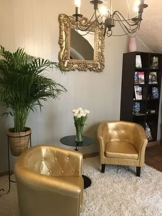 Au Cheval Blanc Hôtel et Restaurant