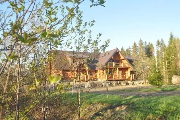 Au domaine de La Giroux-ette - Dış Mekan