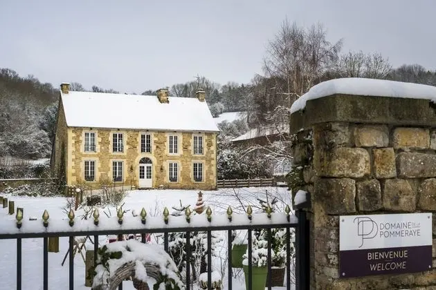 Au Domaine de la Pommeraye & Spa - Dış Mekan