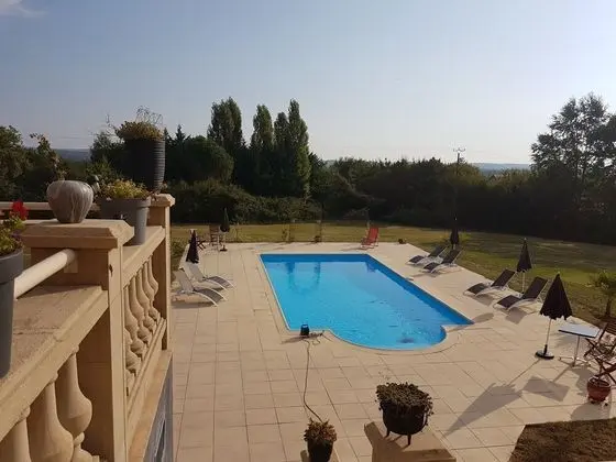 Hotel Au Périgord Noir - Havuz