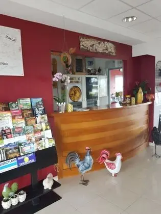 Hotel Au Périgord Noir - Lobi