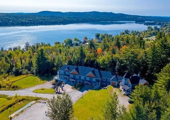 Au Sommet du Lac Magog - Dış Mekan
